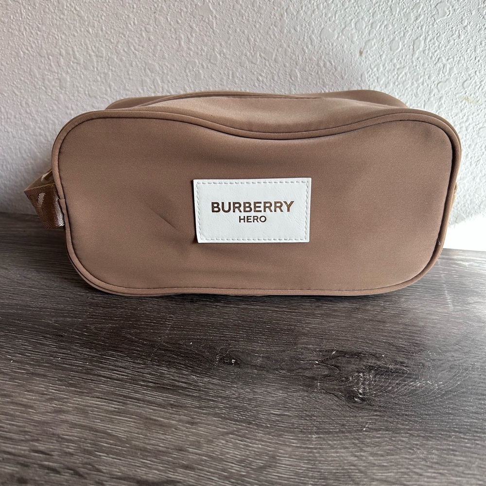 Burberry | Hero | Toiletry Pouch